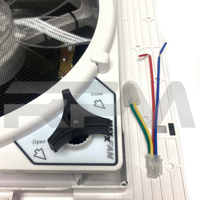 Tiffin RV Maxxair Ceiling Fan 12V with Smoke Lid 5111003 - Image 4